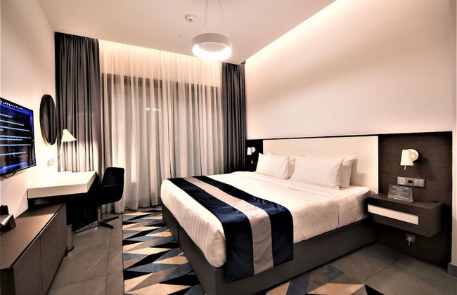 Abar Hotel Apartments - Photo 17