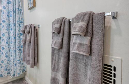 Dreamy & Relaxing Gem With Backyard - 12mins to DT LA - Foto 52