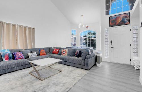 8BR 5BA SuperHero Retreat-King Beds, BBQ, Hammock, Firepit, MiniGolf, WorkSpace - Foto 12