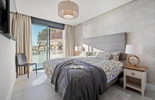 Penthouse Panorama - Photo 14