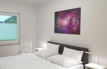 Ferienhaus mit Sommerpool, Terrasse und Glashaus - Foto 1