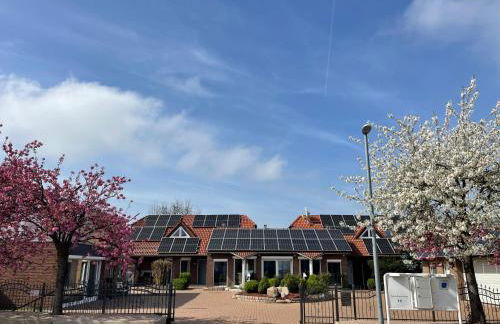 Modern House Gehrden auf 2 Etagen, Nice Garten, Barbecue, Contactless Check-in, free parking - Foto 146