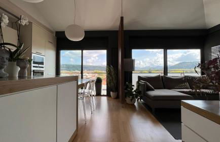 Ático de diseño con terraza en el centro de Olot - Foto 1