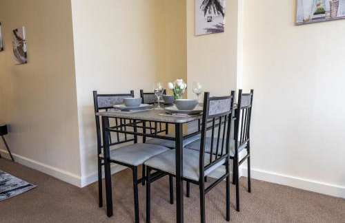 Serene 2BR Retreat Perfect for Long Stays - Foto 11