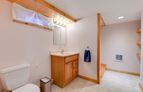 15 Mi to Cochrans Ski Area Cozy Home with Yard! - Foto 16