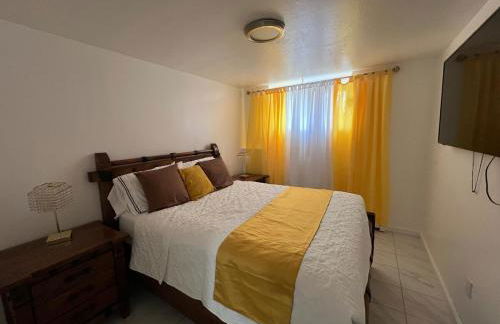 Luxury 2-bedroom and 1-bathroom - Foto 17