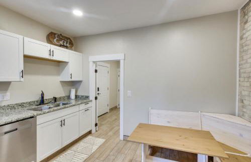 Smart TV and Central AandC! Stylish Logan Retreat - Foto 8