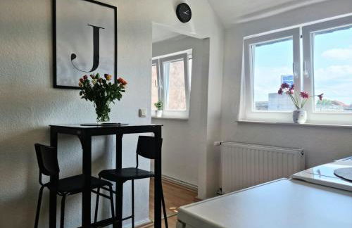 City Apartment-Best location! - Foto 12