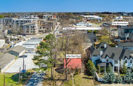 Little Red Roof-1mi to Downtown-Along Bike Trail - Foto 2