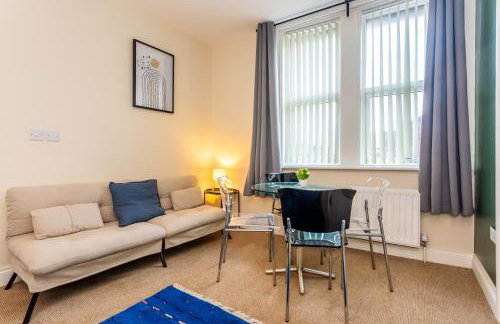 Two Bed Apartment RYTON With Free Parking - Foto 25