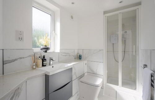 2 Luxurious Apartments with Free Parking near Chelmsford City - Foto 20