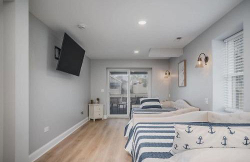 Harbor Clubhouse Modern Waterfront with Hot Tub and Pet Friendly - Foto 11