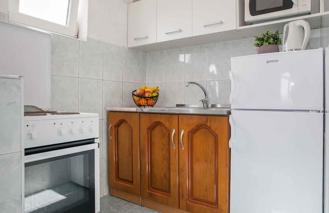 Maki Apartments - Photo 20