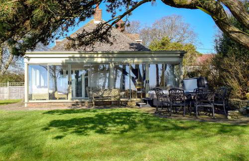 Sea View Lodge - Photo 3