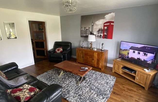 Stunning Beautiful 4-bed House in South Wales - Foto 25