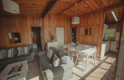 Timber Hill Self Catering Cedar Lodges - Foto 8