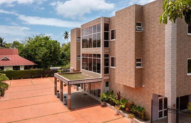 Royale Suites by Arc Royale Luxury Apts - Photo 20