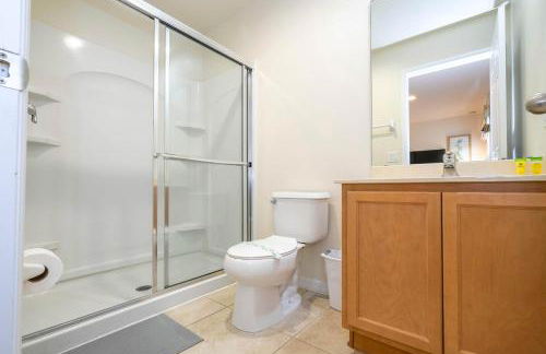 Spectacular House with 3BR - Private Pool, BBQ - Minutes from Disney! - Foto 53