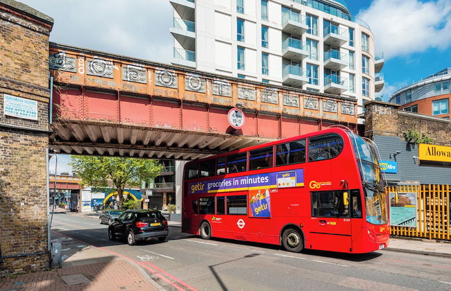 Putney Perfection - Photo 27