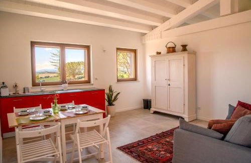 Casale Medi - Nuove ed eleganti case con giardino, vista e piscina condivisa - Foto 13