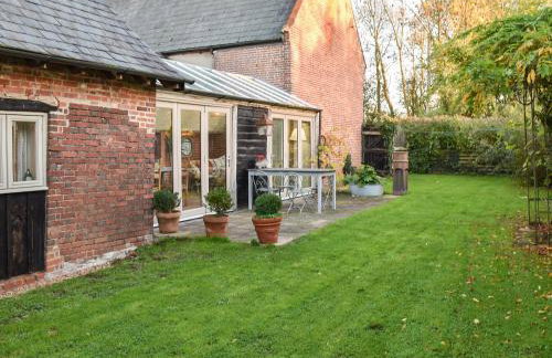 Swallows Nest - Photo 21