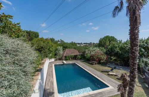 L'Horizon - Suite romantique avec jacuzzi, sauna, piscine & vidéo projecteur - Foto 19