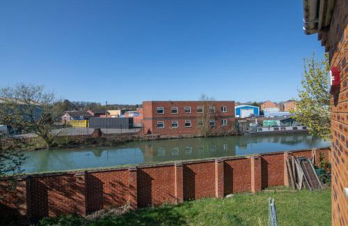 Modern Two Bedroom House with Parking - Foto 21