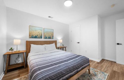 Central Lawrenceville 1B Bright and Stylish 2 Bedroom Apartment with Free Street Parking - Foto 15