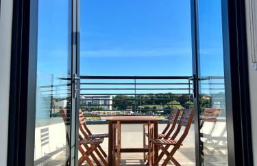 SoHot Stays Sea View Apartments- central location- sleeps 4 - Foto 16