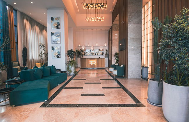 The Row Residential Hotel - Photo 6