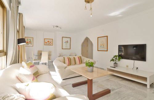 C9 Roomy Luminous 5 Bedroom in Town - Foto 5