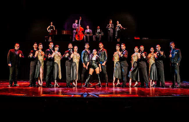 Espectáculo en el teatro Tango Porteño - Foto 8