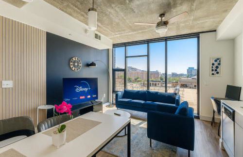 Vibrant 2BR Stay Pool, Sauna and Lounge - Foto 1