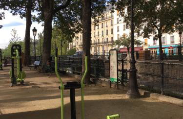 Paris, au bord du Canal Saint Martin - Foto 18
