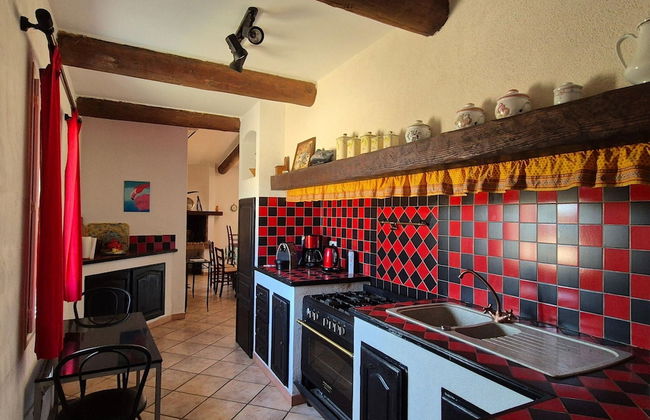 Single Storey Holiday Home With Swimming Pool - Foto 6