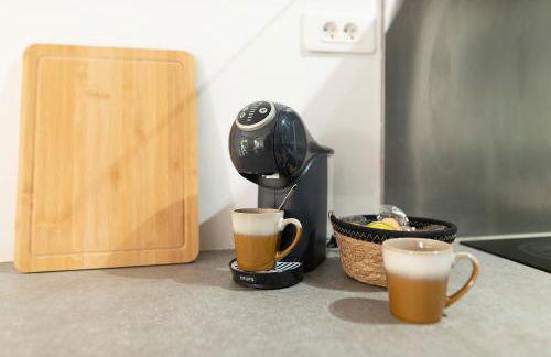 T2 - 1à 4p - Blagnac Aéroport & AIRBUS - Parking privé - Climatisation - Foto 5