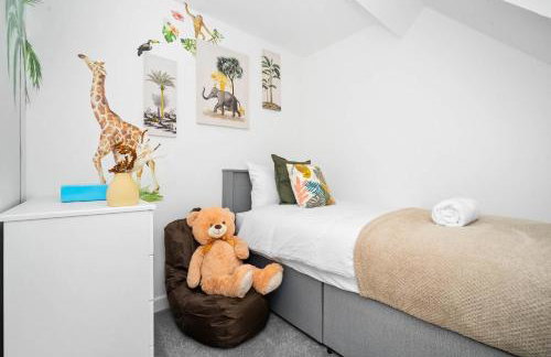 Charming Harvington Cottage - Hot Tub, Pet Friendly, Sleeps 11 - Foto 43