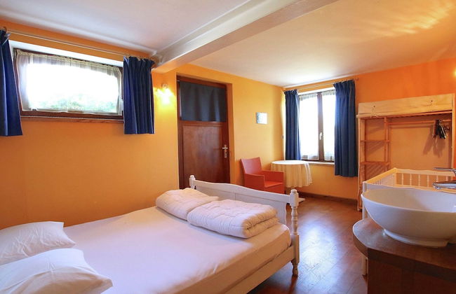 Former Farmhouse in Adorned Village - Foto 5