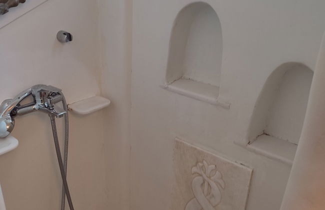 Ornos Beachside 2 Bd Stylish House - Photo 23