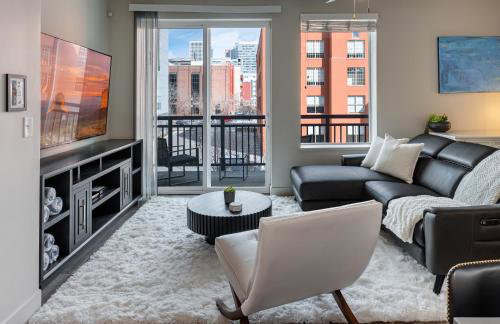 Convention Ctr Style-2BR Pool,Hot Tub,Gym,Theatre - Foto 13