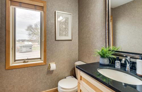 Luxe Long Lake Estate! Courts, Pool and Game Room - Foto 29