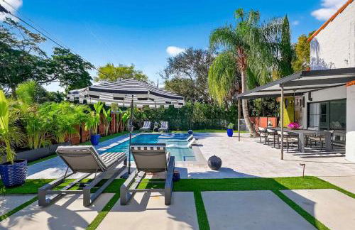 Villa 800 - 3 BEDROOM - 3 AND A HALF BATHROOMS -6 BEDS- Spa like Retreat Saline Pool & Jacuzzi - Foto 58