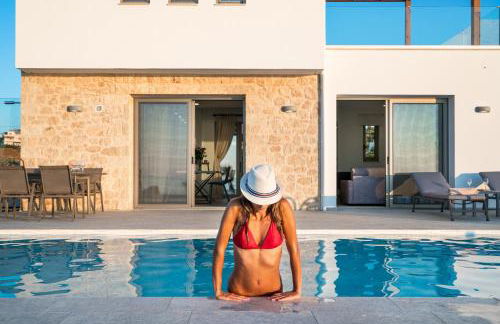 Beachfront Nymphes Aigli with Private Pool, Children Area & BBQ - Photo 19