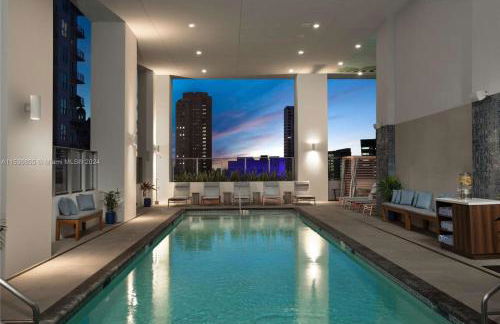 Downtown Large Stylish 1 bedroom condo Gym pool - Foto 12