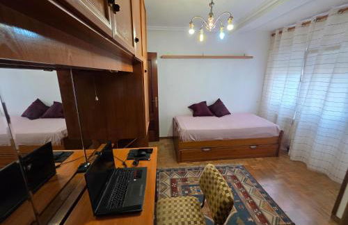 LUR Gijón - Espacioso alojamiento de 3 hab en La Calzada - VUT-7016-AS - Foto 6