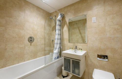 The Beach House & Porth Sands Apartments - Photo 130