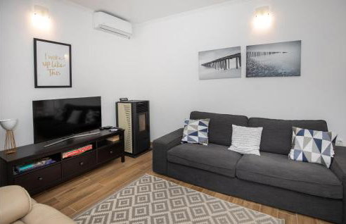 4 Bedroom Beautiful Home In Rogotin - Foto 3