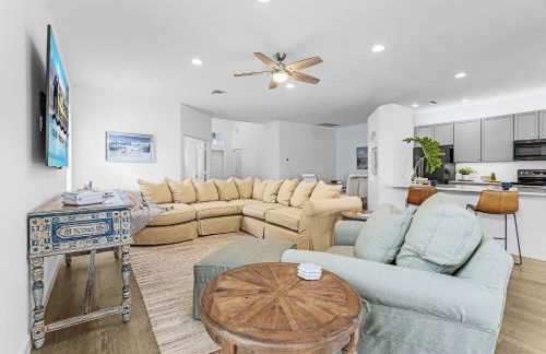 Relax, Play & Unwind in Paradise! Poolside Fun & Resort Vibes - Villa Sail Away - Foto 10