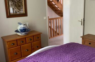 Two Cottages in Beautiful Brittany 5 Bedrooms Sleeps 10 Pets Welcome Heated Swimming Pool Free Wifi - Foto 15