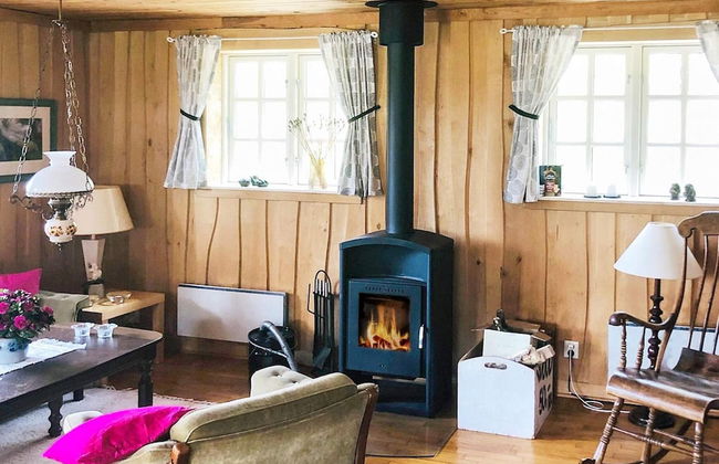 6 Person Holiday Home in Savsjo - Foto 8